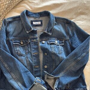 LOFT women’s Denim Jacket with Button Details-size Large